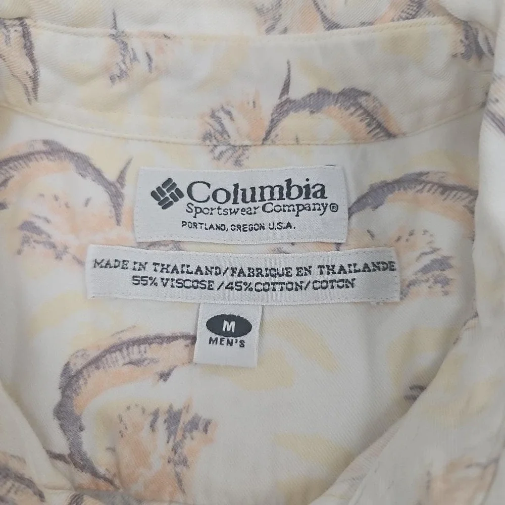 Columbia Shirt M Marlin Fish Print Short Sleeve‎ Button Down Pocket Outdoors